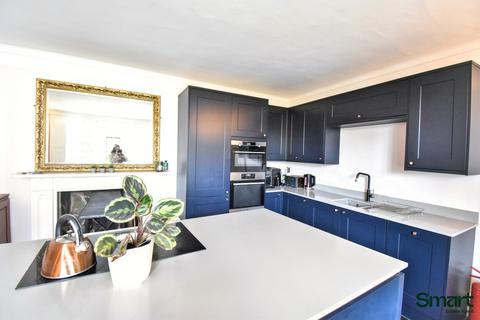 undefined, Exeter EX4