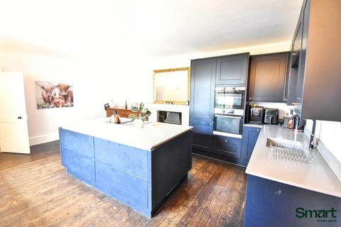 undefined, Exeter EX4