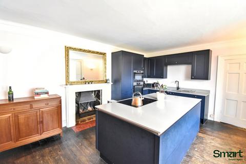 undefined, Exeter EX4