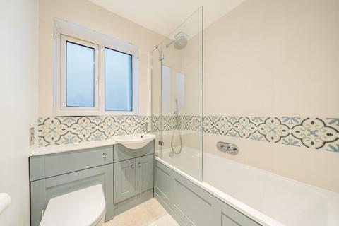 3 bedroom semi-detached house for sale, Glennie Road, West Norwood, London, SE27