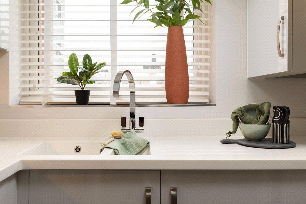 Show Apartment