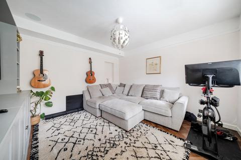 4 bedroom detached house for sale, Mead Road, Cranleigh, GU6