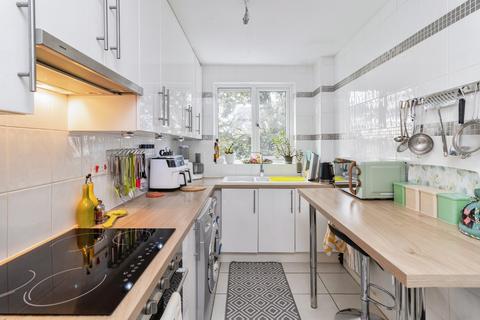 2 bedroom flat for sale, Lower Warberry Road, Torquay, TQ1