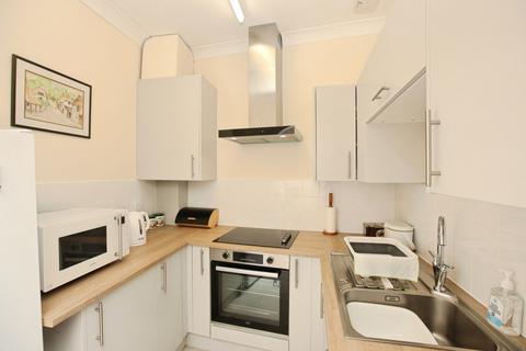 1 bedroom flat for sale, Greenway Road, St. Marychurch, Torquay, Devon, TQ1