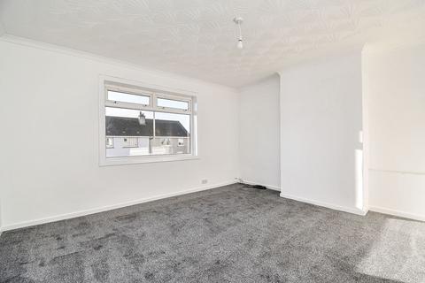 3 bedroom terraced house to rent, Anderson Crescent, Queenzieburn, G65