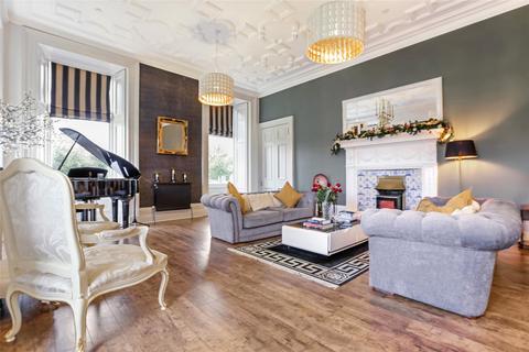 2 bedroom flat for sale, Wilderness Brae, Cumbernauld, Glasgow, North Lanarkshire, G67