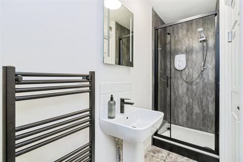 1 bedroom flat for sale, St. Marychurch Road, Torquay, Devon, TQ1