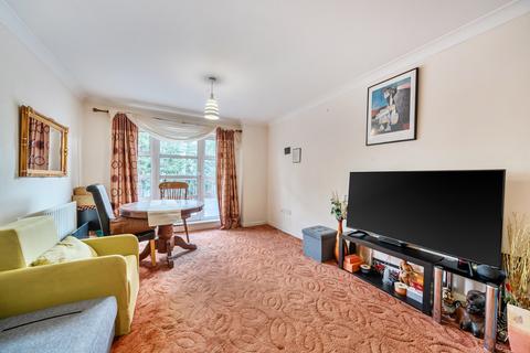 2 bedroom apartment for sale, Old Kenton Lane, London NW9