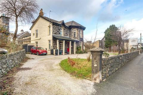 undefined, High Street, Llanberis, Gwynedd, LL55