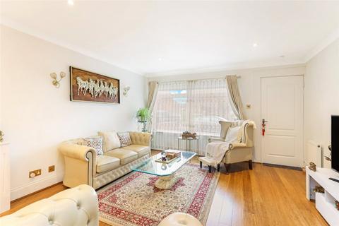 4 bedroom end of terrace house for sale, Mill Crescent, Glasgow, Glasgow City, G40