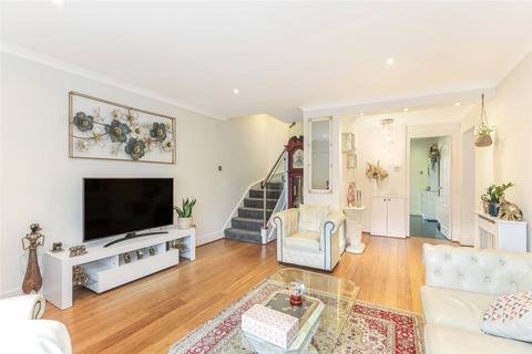 4 bedroom end of terrace house for sale, Mill Crescent, Glasgow, Glasgow City, G40
