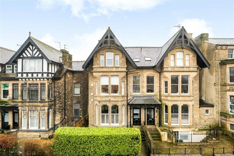 undefined, East Parade, Harrogate, North Yorkshire, HG1