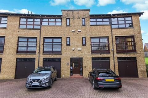 Lymekilns Road, Stewartfield, East Kilbride, South Lanarkshire, G74