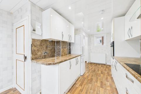 3 bedroom house to rent, Clyde Place, Johnstone PA5