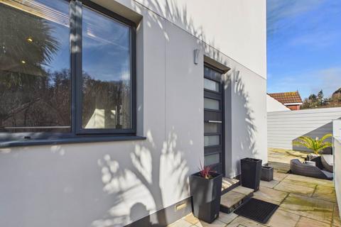 3 bedroom detached house for sale, Netherfield