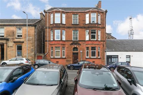 Ardgowan Square, Greenock, PA16