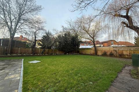 1 bedroom in a house share to rent, Egreemont Court, 7 Sudbury Hill Close HA0