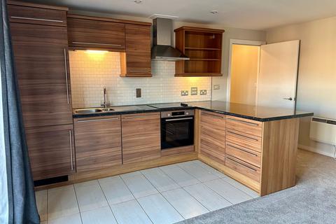 2 bedroom flat for sale, Maylams Quay, Medway Wharf Road TN9