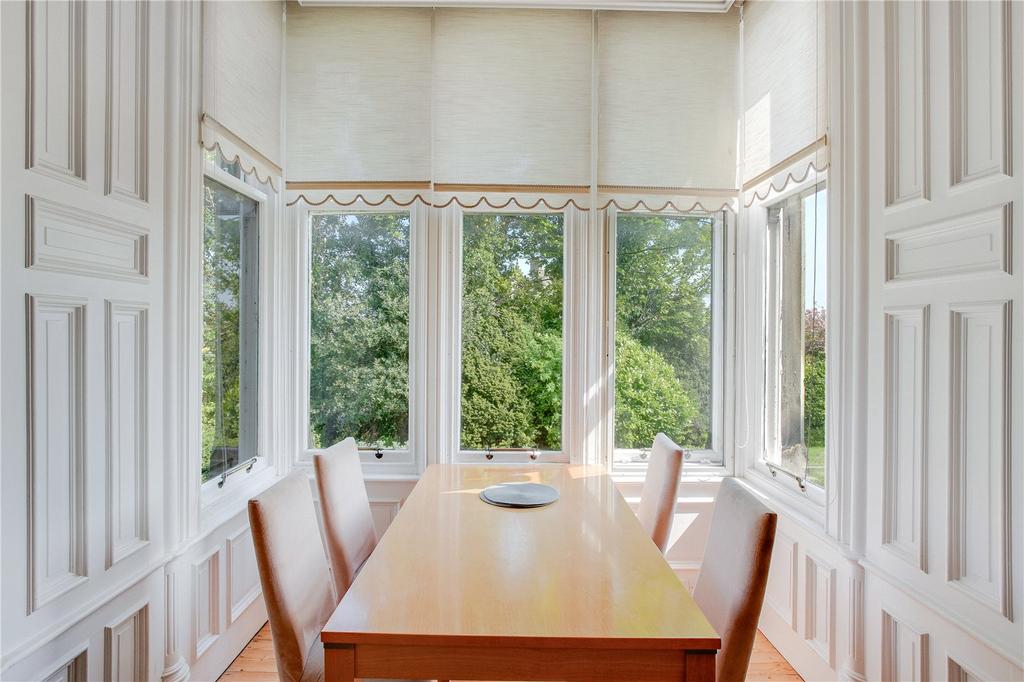 Breakfast Nook