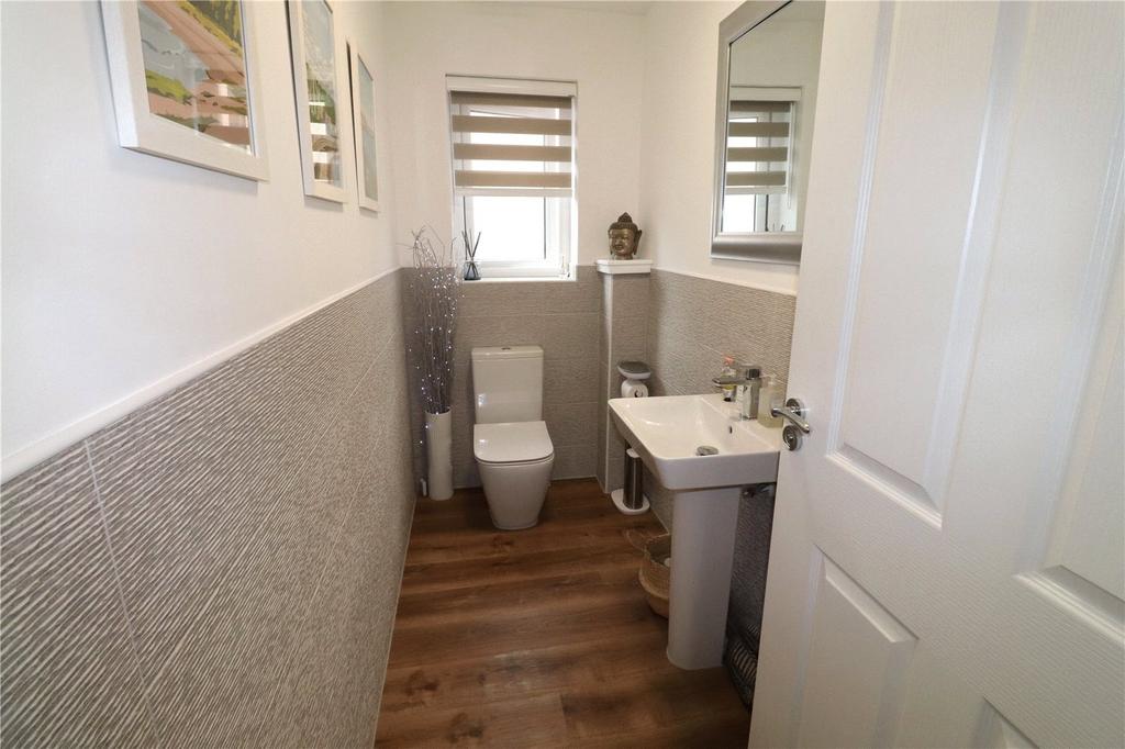 Cloakroom/WC