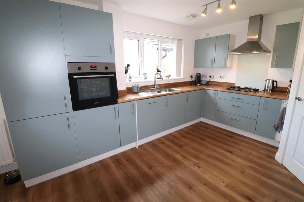 Family/Diner/Kitchen