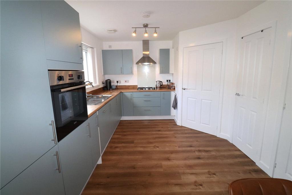 Family/Diner/Kitchen