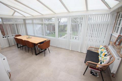 2 bedroom detached house for sale, Chelmsford Road, Holland on Sea, CO15