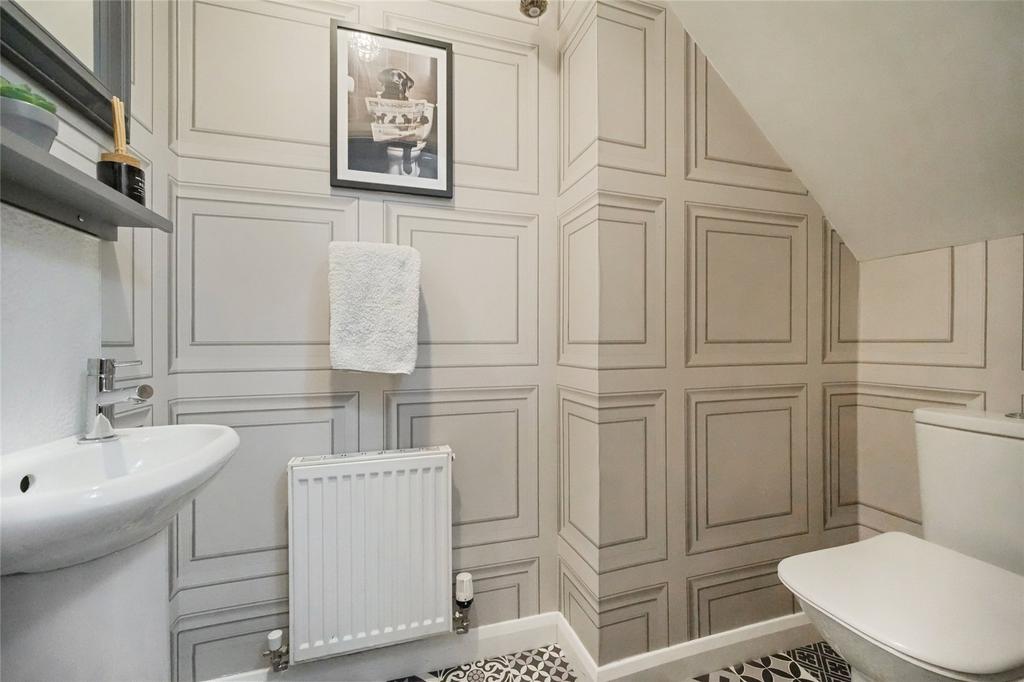 Cloakroom/WC