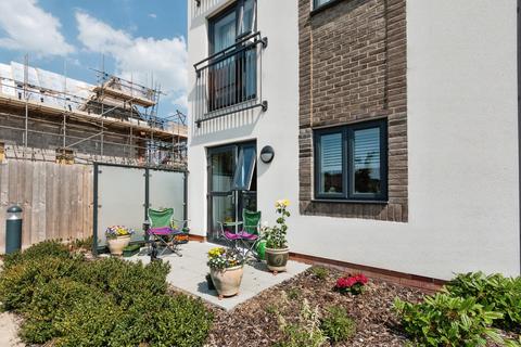 1 bedroom flat for sale, Shortwood Copse Lane, Basingstoke, RG23