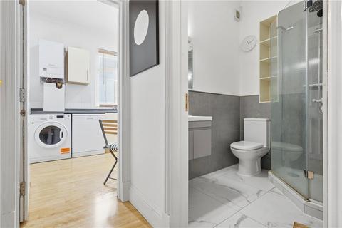 Studio to rent, Chiswick High Road, London, W4
