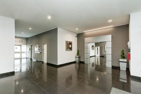 1 bedroom flat for sale, Alencon Link, Basingstoke, Hampshire, RG21