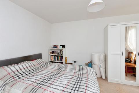 1 bedroom flat for sale, Alencon Link, Basingstoke, Hampshire, RG21