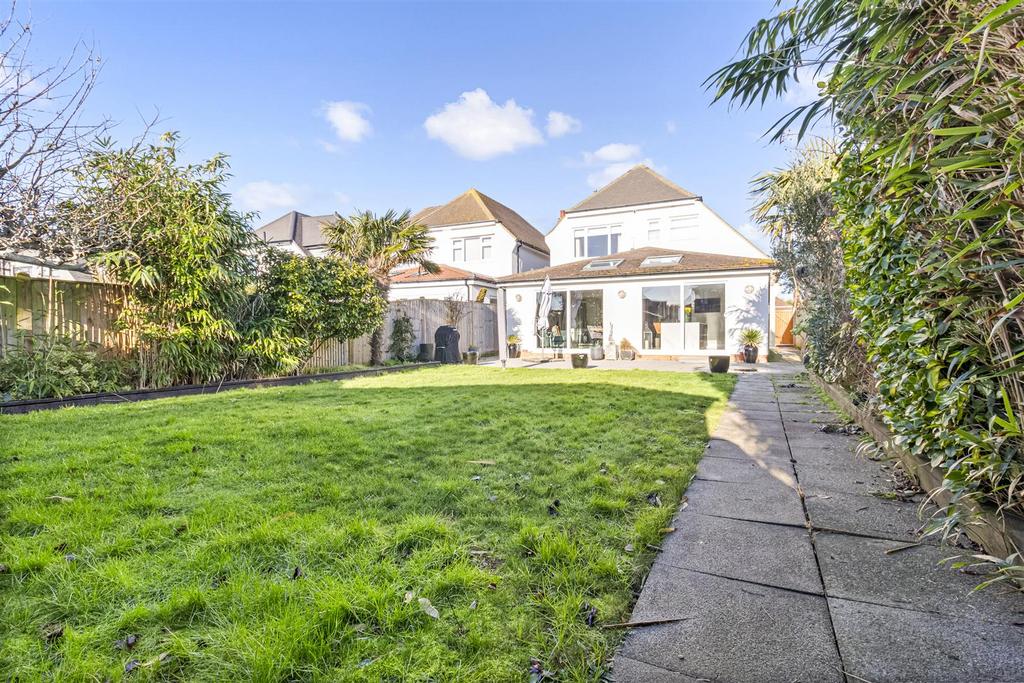 33 Alinora Crescent-027.JPG