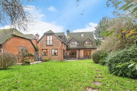 undefined, Crossborough Gardens, Basingstoke, Hampshire, RG21