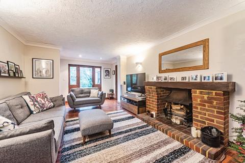 undefined, Crossborough Gardens, Basingstoke, Hampshire, RG21