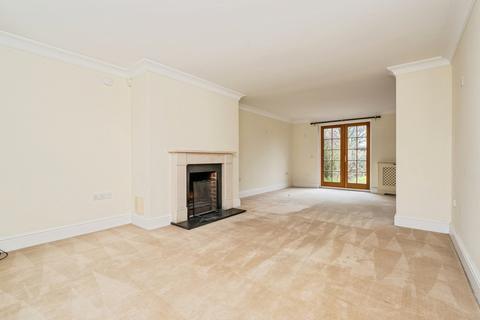 undefined, Dummer, Basingstoke, Hampshire, RG25
