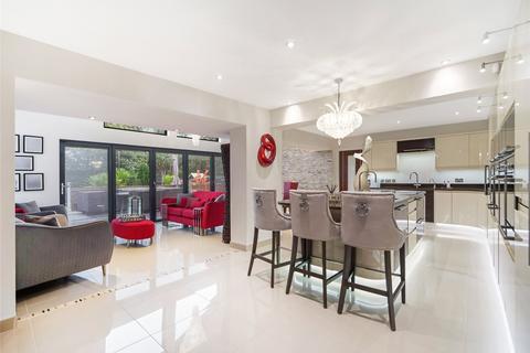 undefined, Cubrieshaw Park, West Kilbride, North Ayrshire, KA23