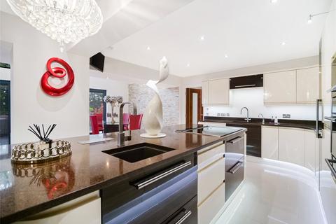 undefined, Cubrieshaw Park, West Kilbride, North Ayrshire, KA23
