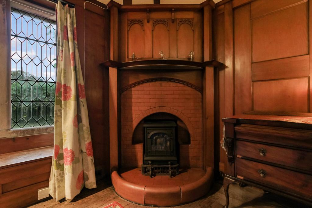 Feature Fireplace