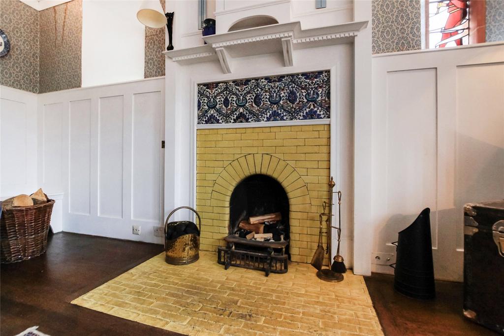 Feature Fireplace