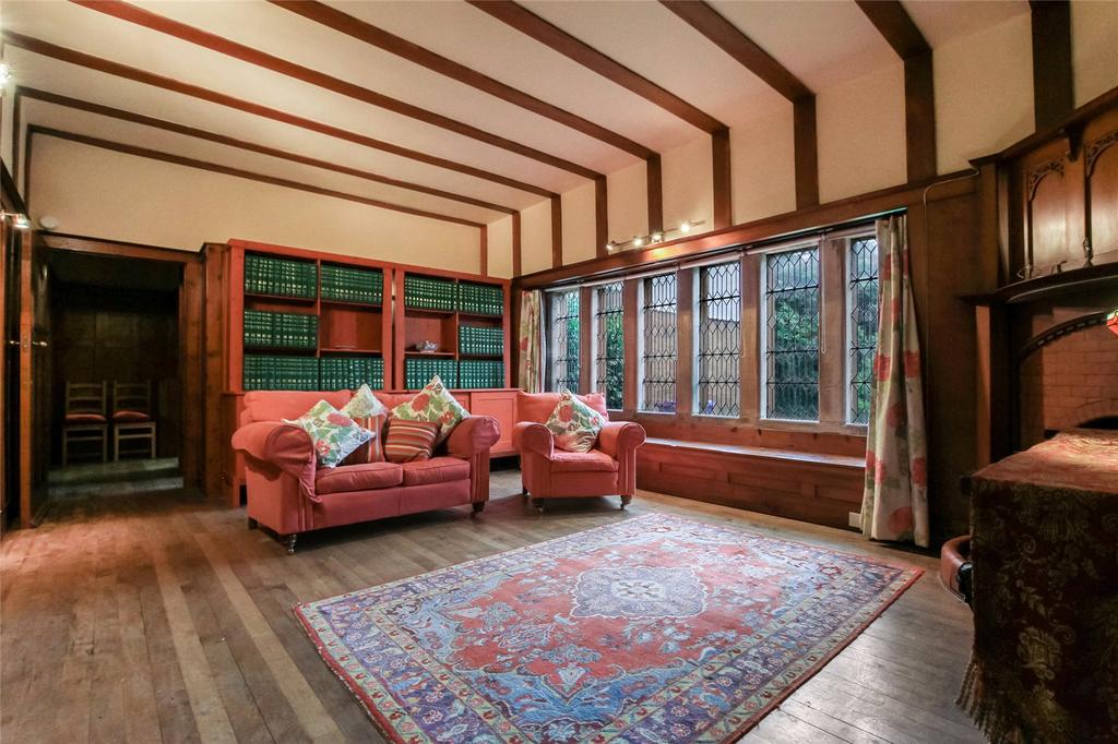 Sitting/Dining Room