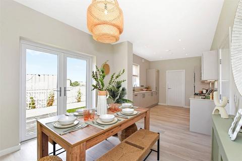 4 bedroom detached house for sale, Wellwater Grove,, East Calder, Livingston, West Lothian, EH53