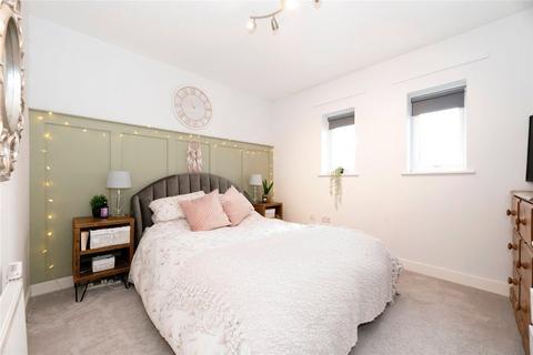 2 bedroom flat for sale, Miller Place, Epsom, Surrey, KT19