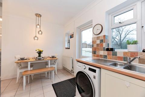 2 bedroom terraced house for sale, Ashby Avenue, Chessington, Surrey, KT9
