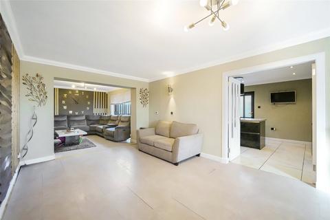 3 bedroom detached house for sale, Glen Court, Deans, Livingston, West Lothian, EH54