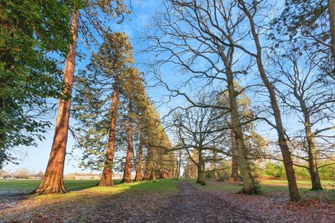 4 bedroom detached house for sale, Yockley Close, Camberley, Surrey, GU15