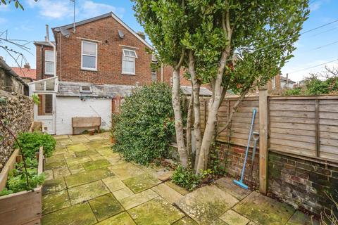 2 bedroom end of terrace house for sale, East Street, Westbourne, Emsworth, West Sussex, PO10