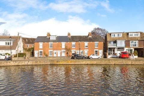 undefined, Bridgefoot Path, Emsworth, Hampshire, PO10