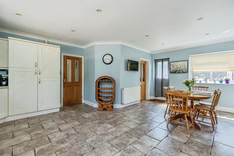 4 bedroom bungalow for sale, Main Road, Emsworth, West Sussex, PO10