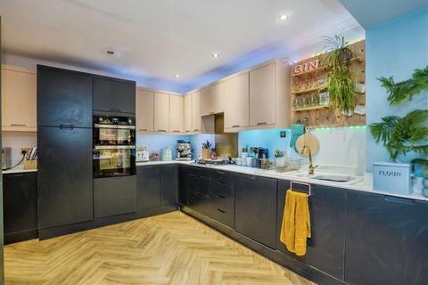 3 bedroom detached house for sale, Hollybank Lane, Emsworth, Hampshire, PO10
